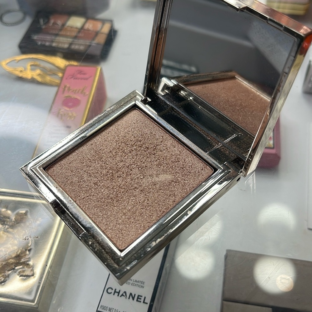 Jouer topaz powder Highlighter
